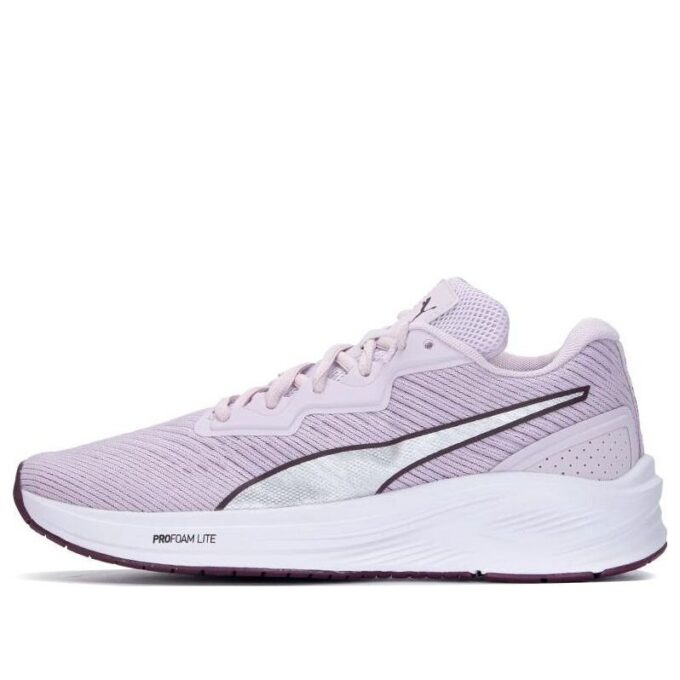 Aviator ProFoam Sky “Niebla Lavanda”