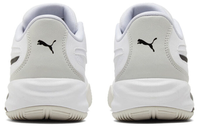 Baloncesto triple “blanco y negro”