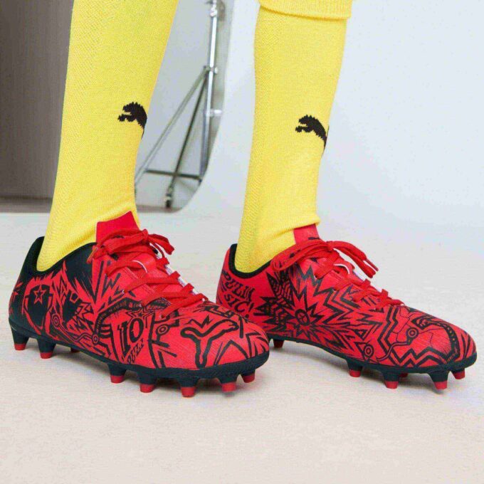 Botas de fútbol para terreno firme y artificial PUMA x CHRISTIAN PULISIC TACTO II para niños Botas de fútbol para terreno firme y artificial PUMA x CHRISTIAN PULISIC TACTO II para niños