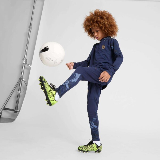 Botas de fútbol para terreno firme y artificial PUMA x CHRISTIAN PULISIC TACTO II para niños Botas de fútbol para terreno firme y artificial PUMA x CHRISTIAN PULISIC TACTO II para niños