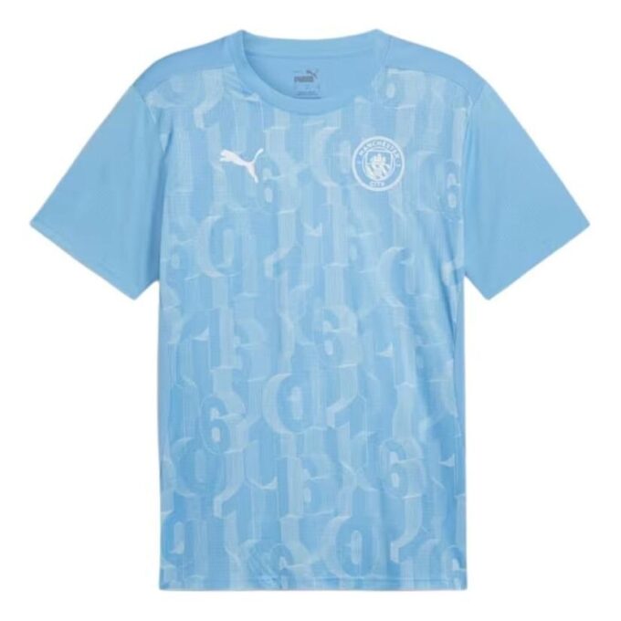 Camiseta azul del Manchester City antes del partido