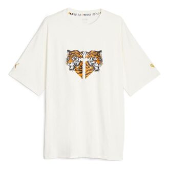 Camiseta blanca con el logotipo de PUMA x GEN.G