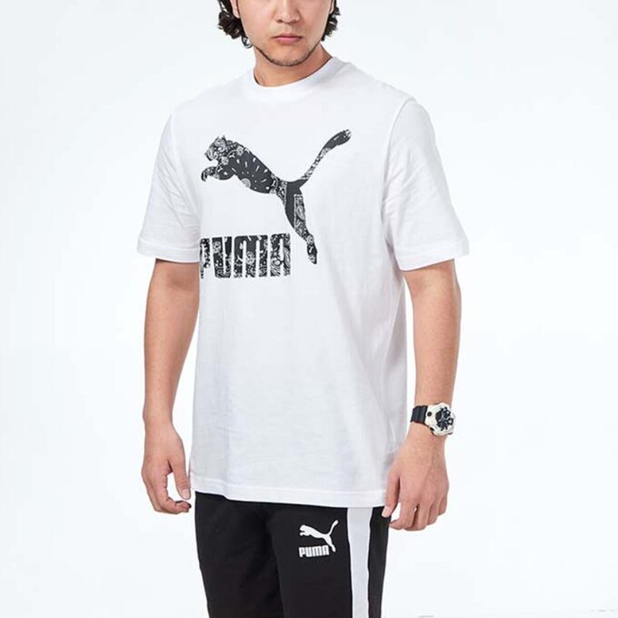 Camiseta blanca con el logotipo del archivo