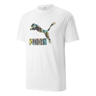 Camiseta blanca con logo grande