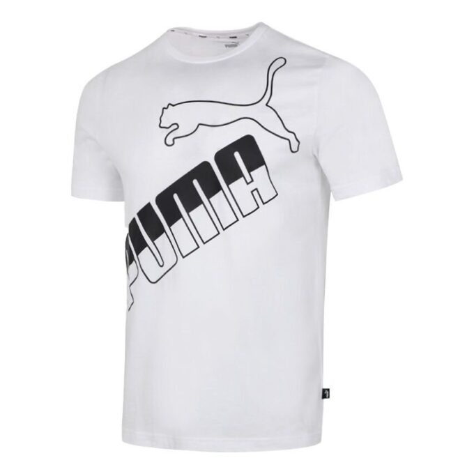 Camiseta blanca con logo grande