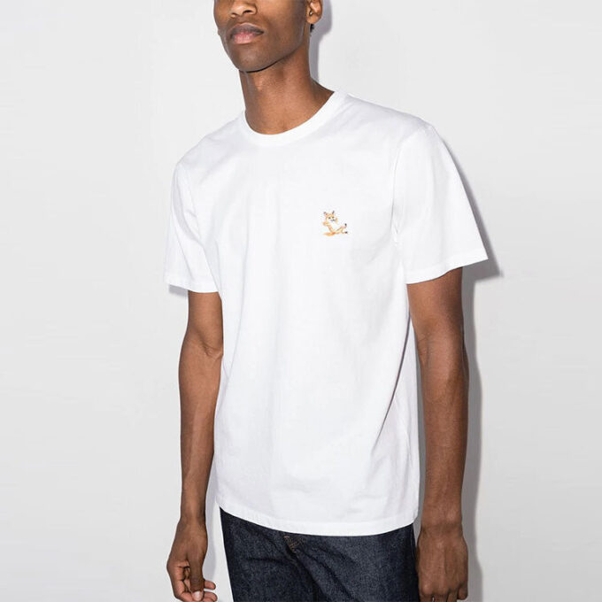 Camiseta clásica Chillax Fox Patch de Maison Kitsune (blanca)