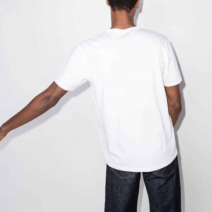 Camiseta clásica Chillax Fox Patch de Maison Kitsune (blanca)