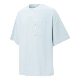 Camiseta con bolsillo y logo “Azul claro”