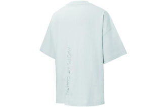 Camiseta con bolsillo y logo “Azul claro”