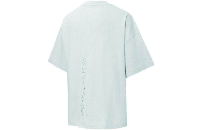 Camiseta con bolsillo y logo “Azul claro”
