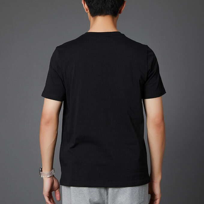 Camiseta con el logotipo clásico “Black Gold”