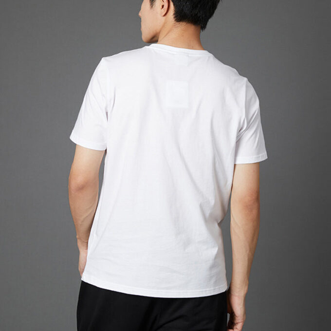 Camiseta con el logotipo clásico “Blanco, dorado y negro”