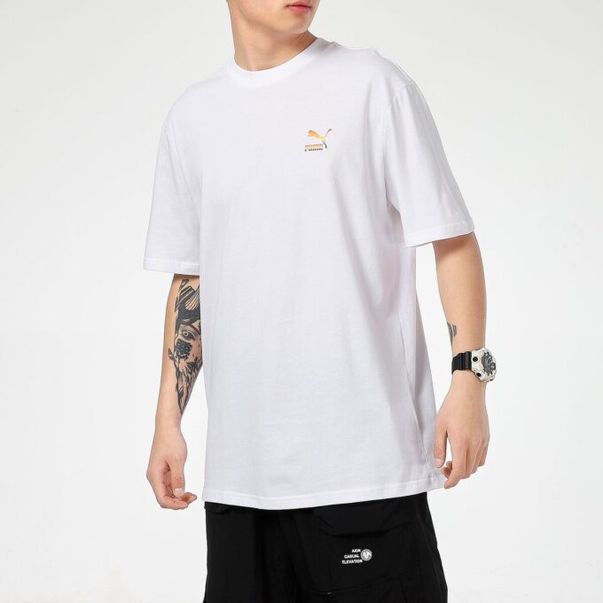Camiseta con el logotipo del arcoíris “blanca”