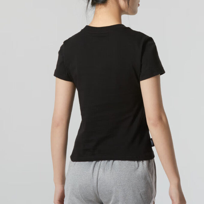 Camiseta con logo de Wordmark, talla pequeña, color negro