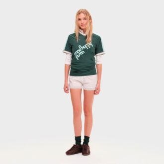 Camiseta de cuello en V PUMA x MADHAPPY
