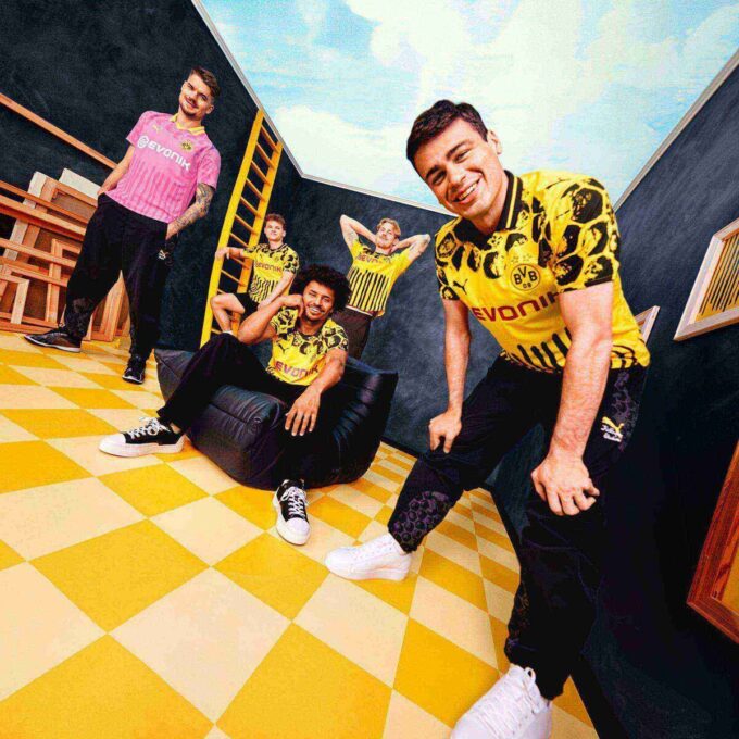 Camiseta de fútbol réplica del Borussia Dortmund PUMA x KIDSUPER para hombre Camiseta de fútbol réplica del Borussia Dortmund PUMA x KIDSUPER para hombre