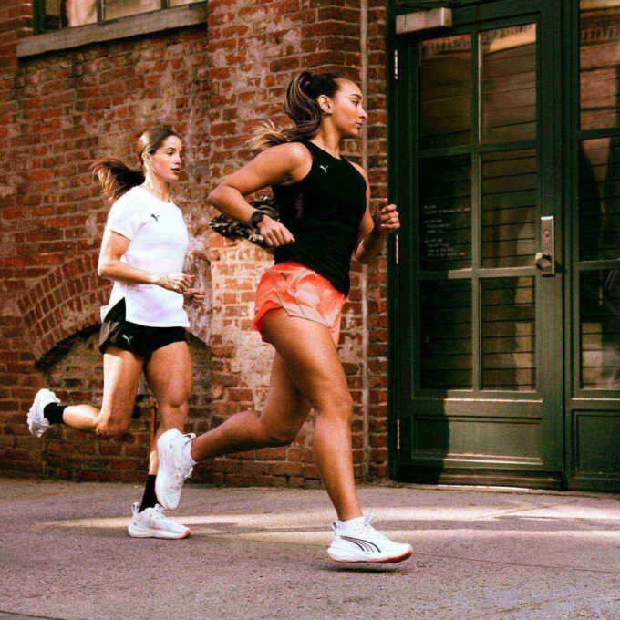 Camiseta de tirantes para correr Everyday Cloudspun Ultra Soft para mujer Camiseta de tirantes para correr Everyday Cloudspun Ultra Soft para mujer