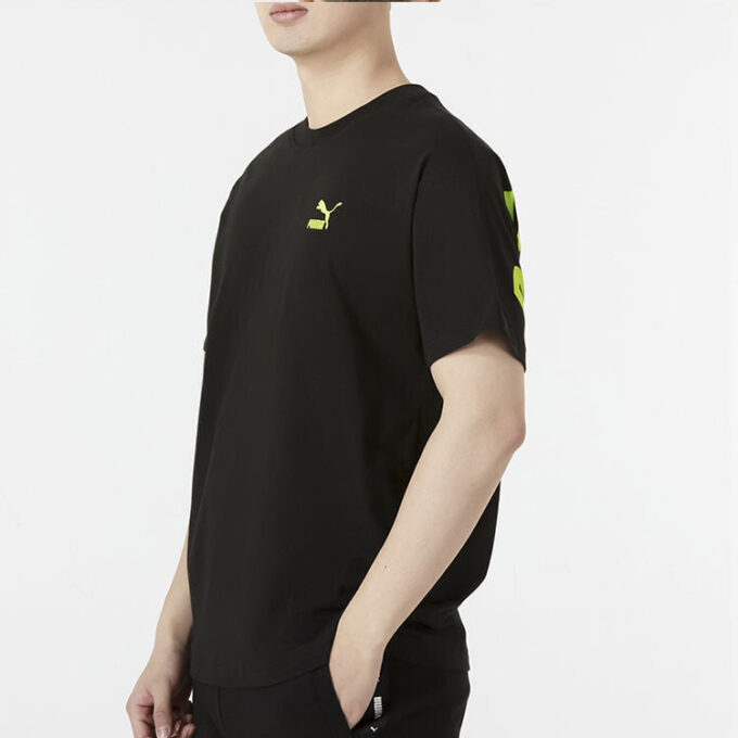 Camiseta deportiva con eslogan “Negra”