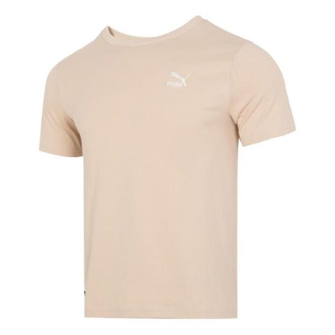 Camiseta deportiva con logo “Caqui”