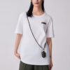 Camiseta Essentials con logo pequeño “Blanca”