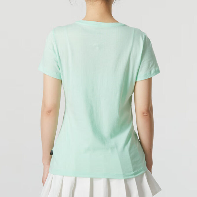 Camiseta Essentials con logo “Verde Plateado” (Mujeres)