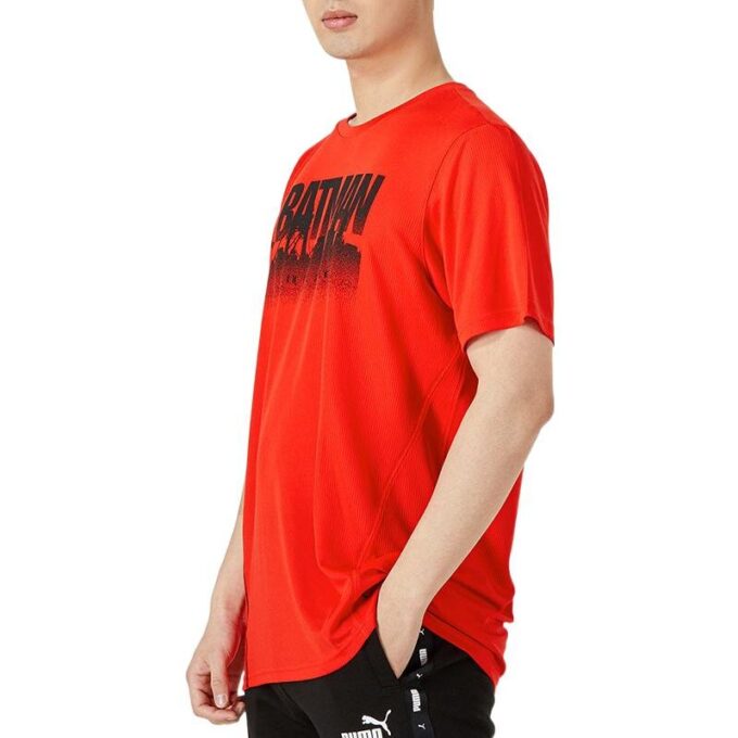 Camiseta gráfica de rendimiento PUMA x Batman “Roja”