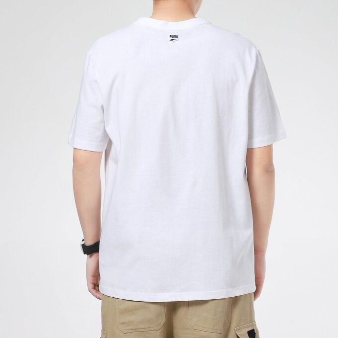 Camiseta gráfica del centro “Blanco y rosa”
