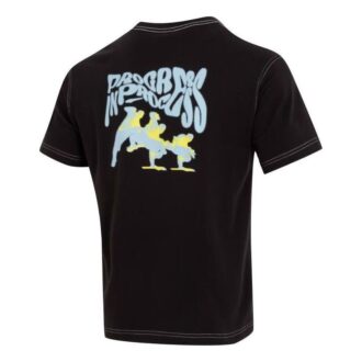 Camiseta negra con bolsillo y logo