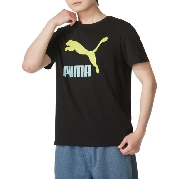 Camiseta negra con el logotipo de Classics