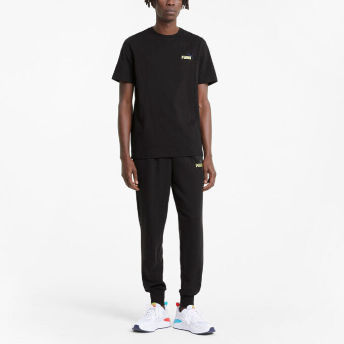 Camiseta negra con el logotipo de Ess
