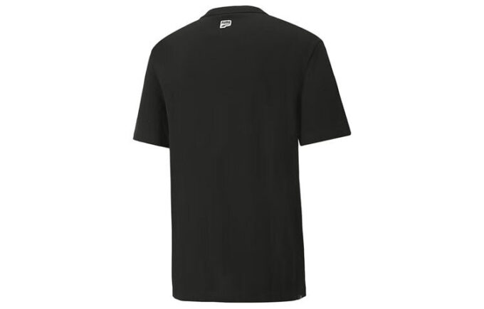 Camiseta negra con el logotipo del centro