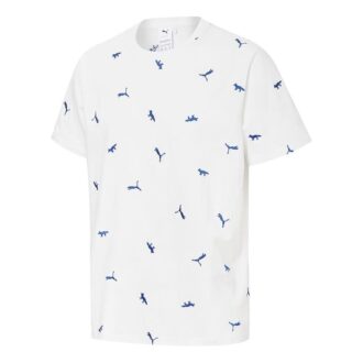 Camiseta PUMA x Maison Kitsune Crossover AOP con logotipo bordado, cuello redondo, manga corta, color blanco