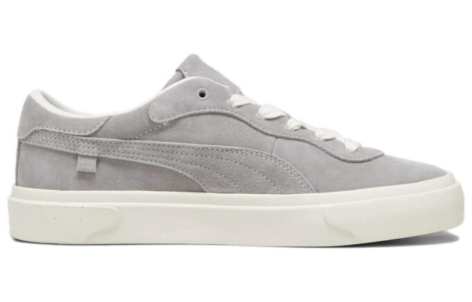 Capri Royale Suede “Gris claro y blanco”