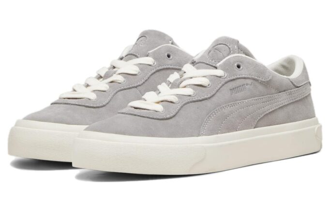 Capri Royale Suede “Gris claro y blanco”