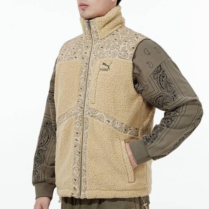 Chaleco Sherpa tejido con cachemira “bronceado”