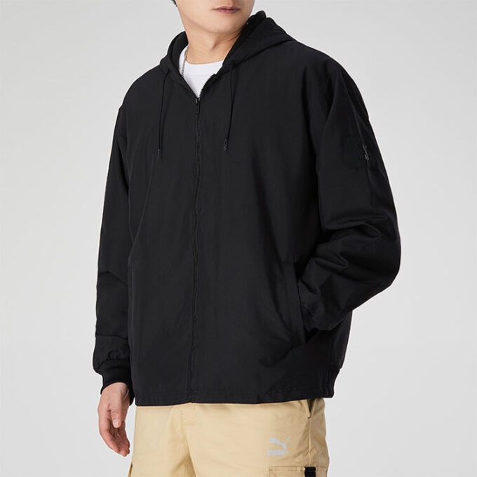 Chaqueta con capucha y cremallera completa “Negra”