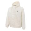 Chaqueta cortavientos con capucha “blanca”