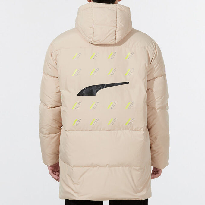 Chaqueta cortavientos de plumón beige