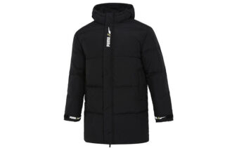 Chaqueta cortavientos de plumón negra