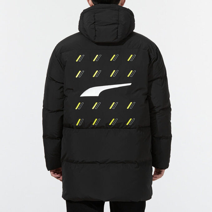 Chaqueta cortavientos de plumón negra