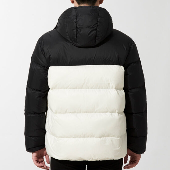 Chaqueta de plumón con capucha desmontable “Blanco y negro”