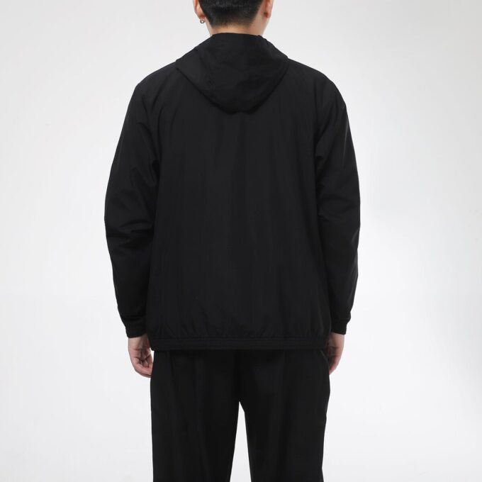 Chaqueta lisa de manga larga “negra”