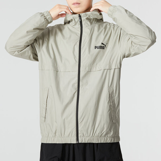 Cortavientos Ess Solid Logo “Gris”