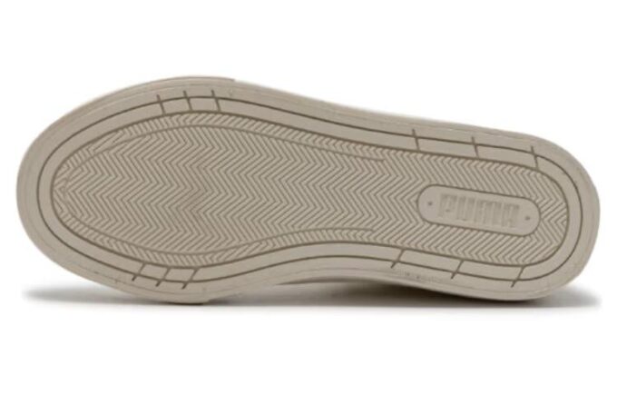 Court Classic Vulc Mid “Blanco cálido”