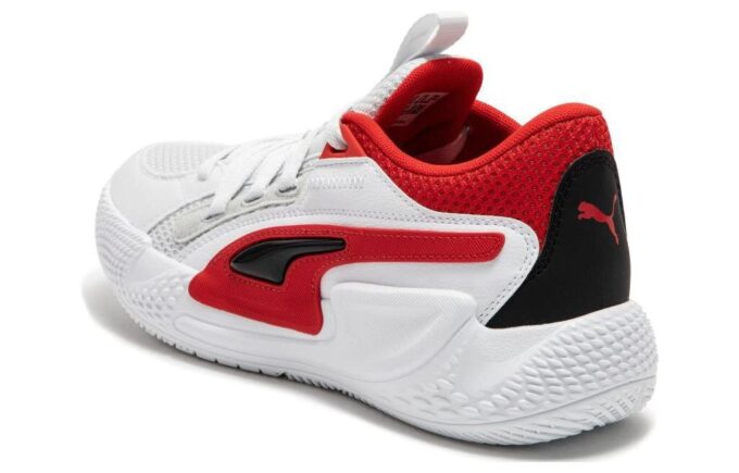 Court Rider Chaos “Blanco para siempre rojo”