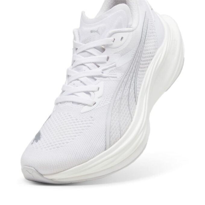Deviate Nitro 3 “Gris pluma blanca”