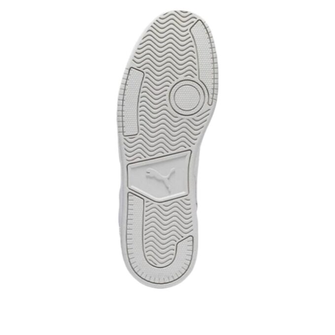 Estilo deportivo “Negro Blanco”