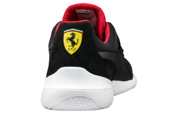 Ferrari Evo Cat “Negro”