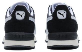 Future Rider interpreta “Black White”