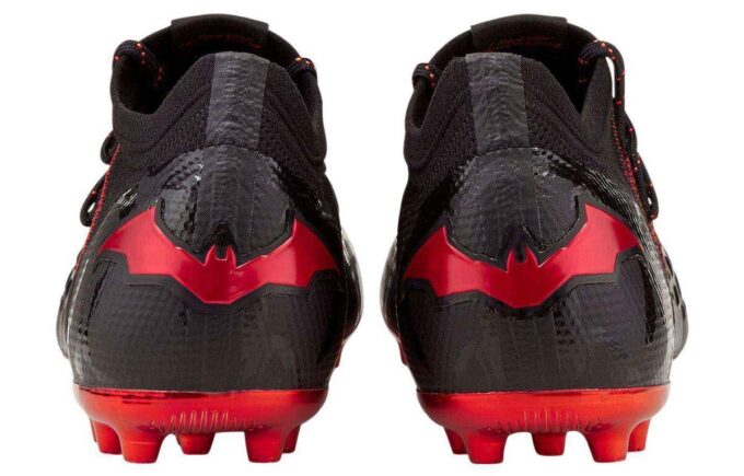 Future Z 1.3 MG x Batman “Negro Alto Riesgo Rojo”
